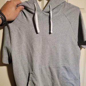 Gray Short-Sleeved Hoodie (S)